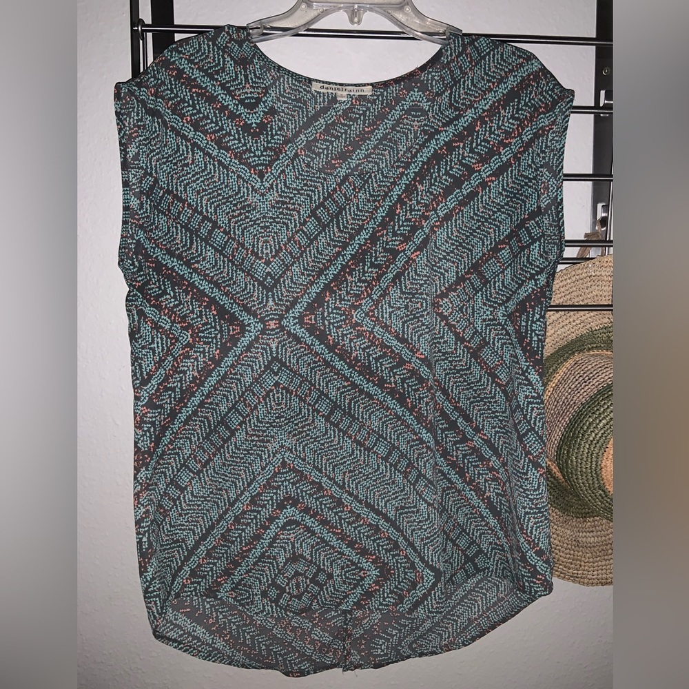 Daniel Rainn short sleeve blouse